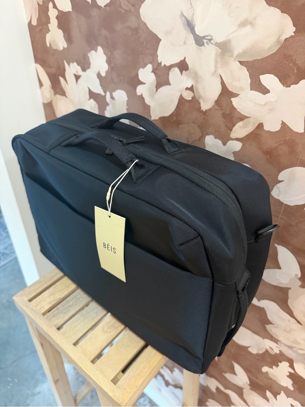 BEIS NWT The Ultimate Travel Duffle 
in Black - Picture 2 of 9